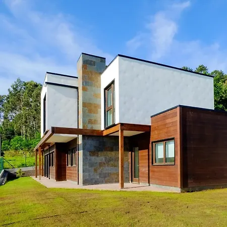 Holiday home Charming House Sea View In