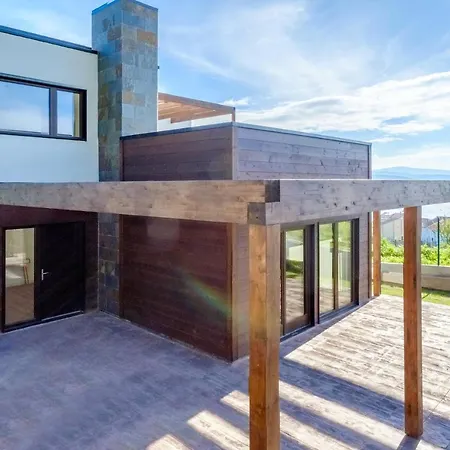 Charming House Sea View In * Outes